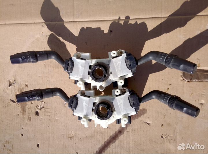 Переключатель подрулевой Ford Ranger Mazda BT-50