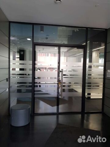 Помощник монтажника окон