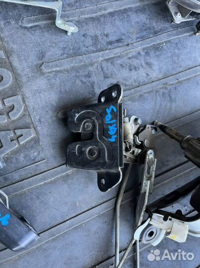 Замок ручка багажника Хендай солярис хэчбэк