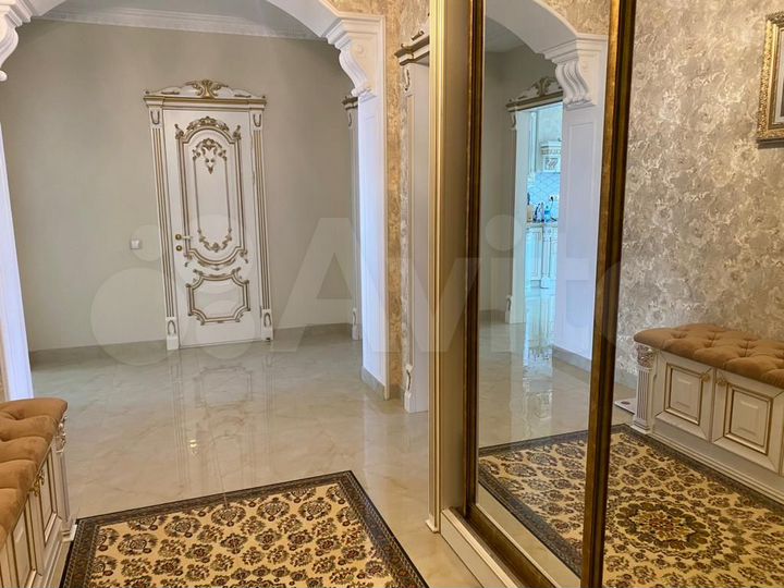 2-к. квартира, 92 м², 4/6 эт.