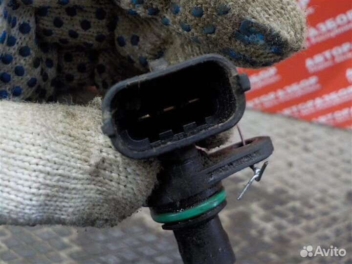 Датчик распредвала Opel Astra-H седан Z18XER 2008