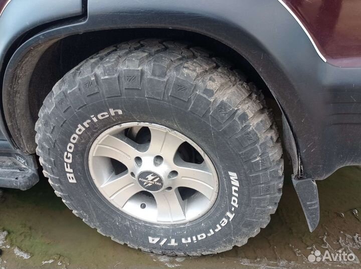 Bfgoodrich Mud-Terrain T/A 285/75 R16