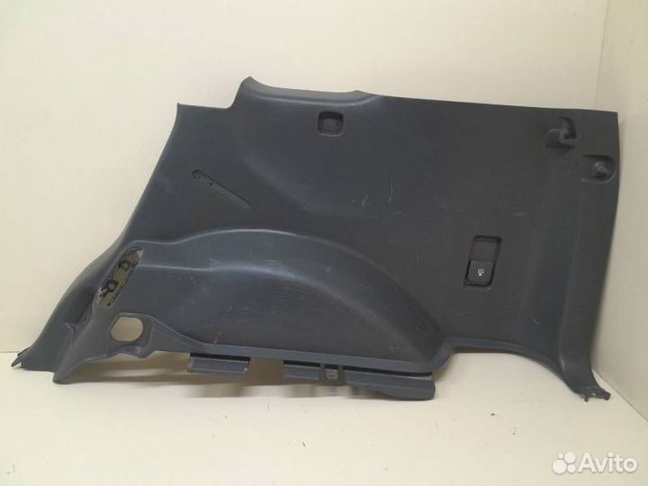 Б/У Б/У Обшивка багажника 6473060010B3 toyota