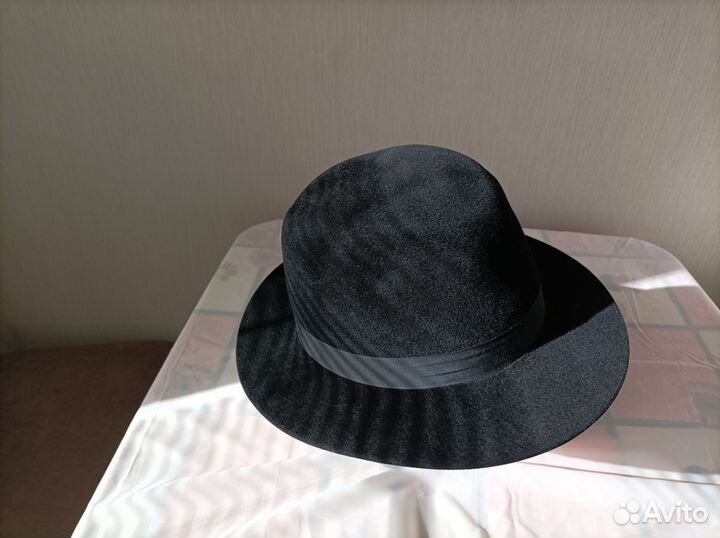 Шляпа фетровая