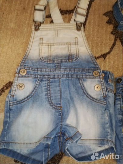 На девочку 2-3 года