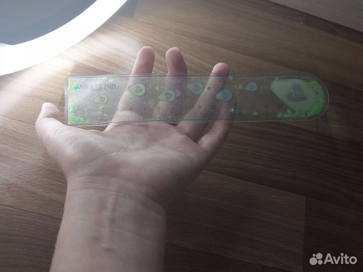 Линейка с авокадо