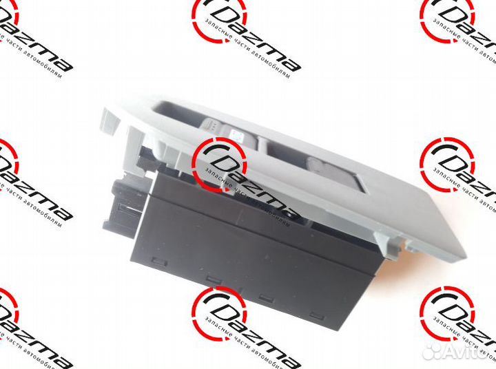 Zevs ZS4711LHD Кнопки электростеклоподъемника NLR85/NPR75/90/FSR90/FVR34 (блок) левый (8981595440)