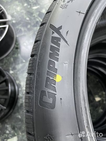 Gripmax SureGrip Pro Winter 255/40 R20 101V