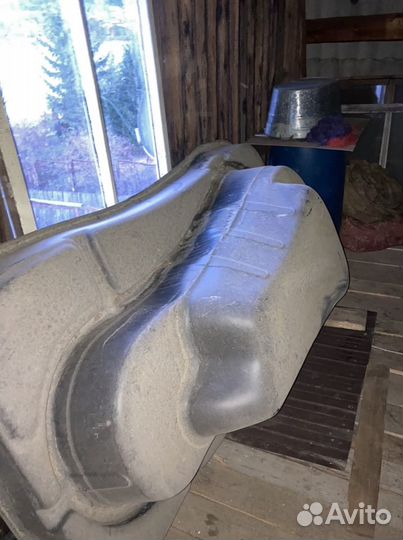 Пруд садовый