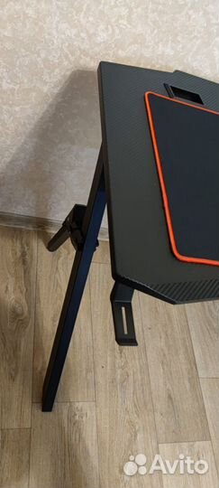 Компьютерный стол ZET gaming Force Armor 6K