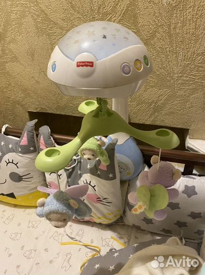 Мобиль в кроватку fisher price