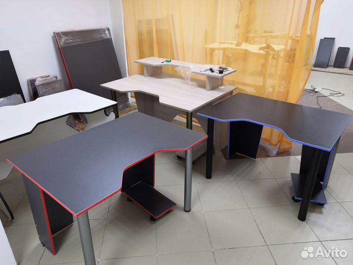 Игровой компьютерный, геймерский стол