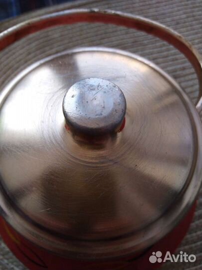 Подстаканники и сахарница