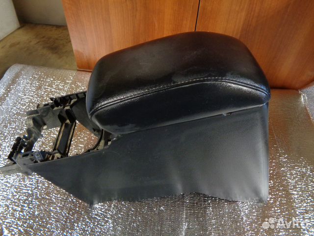 Mitsubishi pajero sport 3 Подлокотник