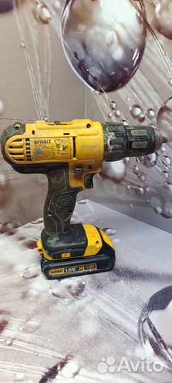 Шуруповерт DeWalt DCD771. Без зарядного устройства