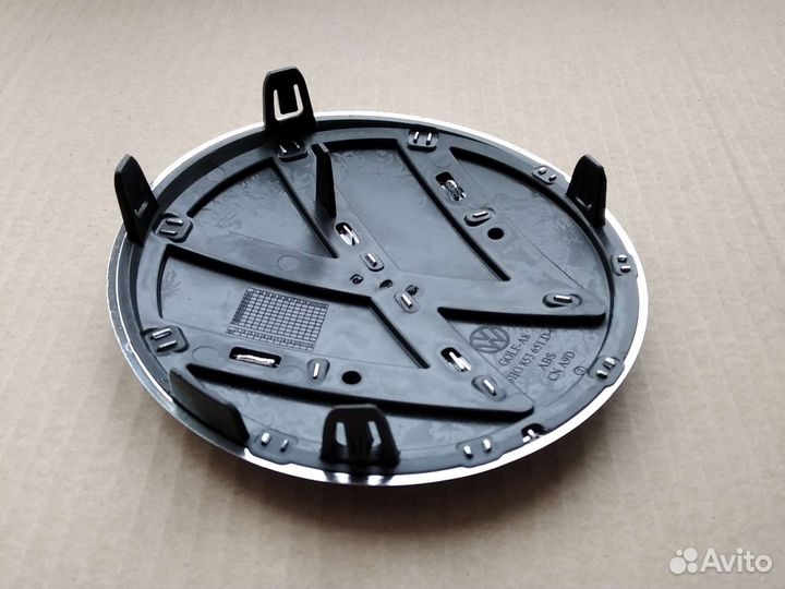 Эмблема передней решетки Фольксваген Поло 6, 2020+