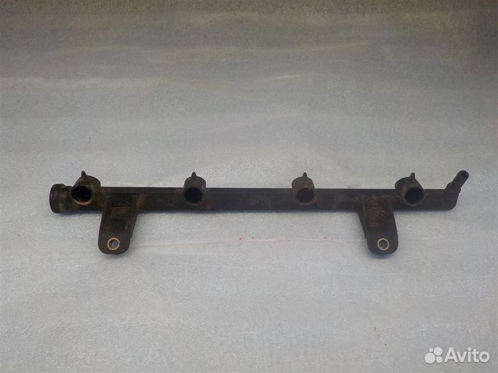 Рейка топливная (рампа) Renault Sandero II 2014