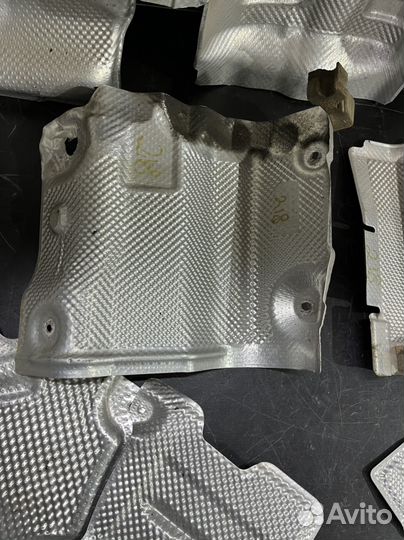 Термоэкран мерседес w218 cls500 4matic