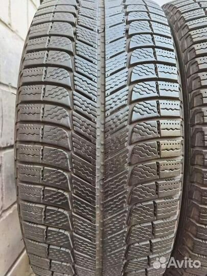 Michelin X-Ice XI3 245/45 R17 109Y