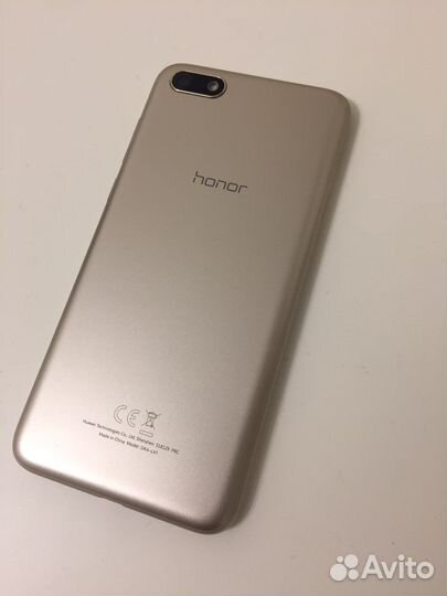 Телефон Honor 7s