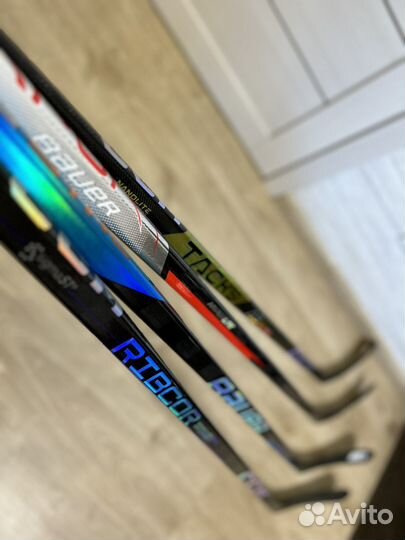 Клюшка хоккейная