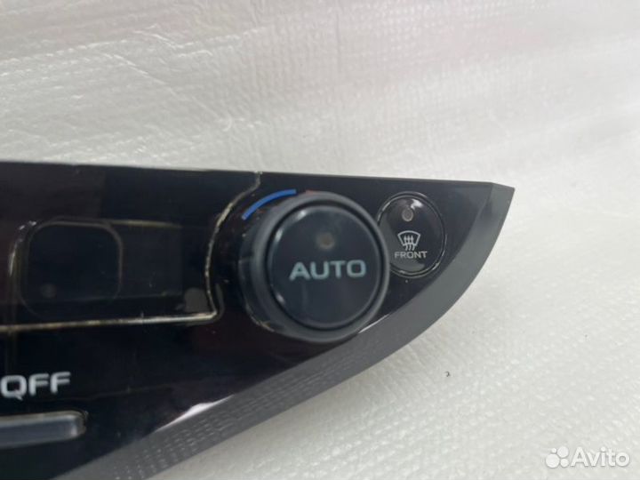 Климат контроль Toyota Camry V75 2021-2023