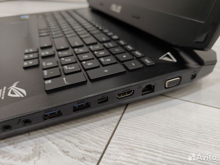 Asus ROG 17.3 / core i7 / SSD+ HDD /GTX 3GB /12 GB
