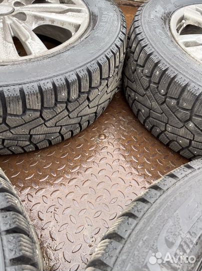 Комплект зимний Kia r17