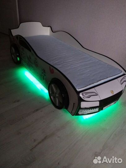 Детская кровать машина с подсветкой с пультом