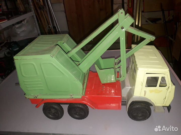Коллекционная машина-ковш СССР