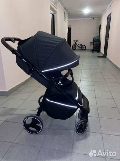 Прогулочная коляска carrello bravo