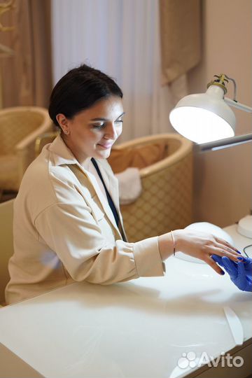 Аренда места мастера маникюра