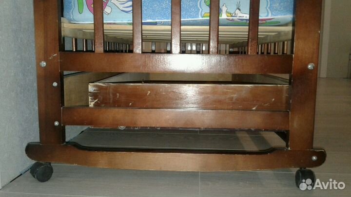 Кроватка детская с матрасом