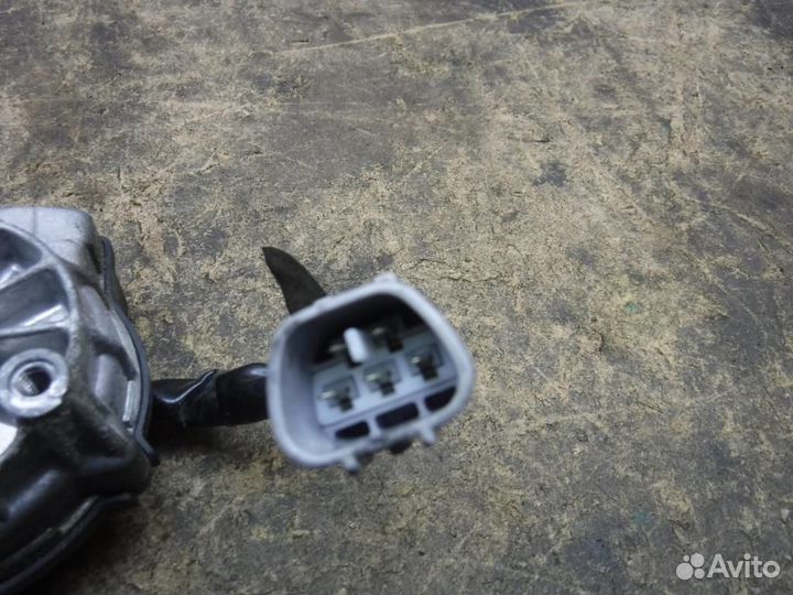 Моторчик стеклоочистителя передний Lexus RX 300 33