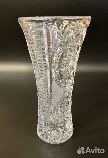 Вазы для цветов, фужеры из Богемского стекла