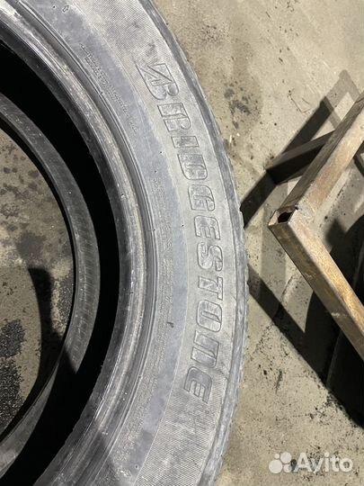 Bridgestone Dueler H/T D687 225/65 R17