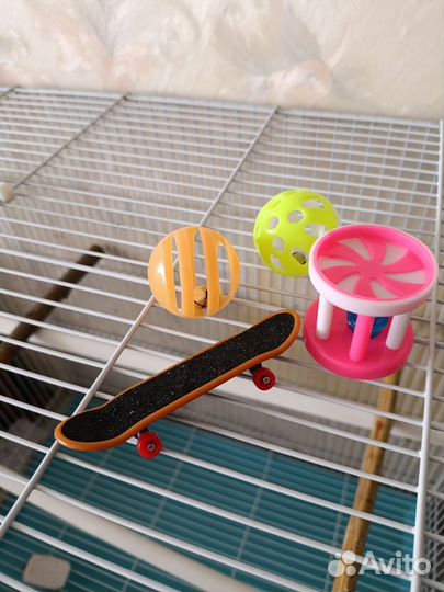 Игрушки для попугая волнистого