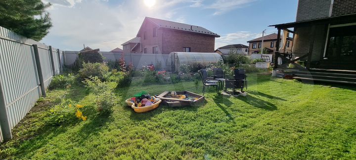 Коттедж 324 м² на участке 8 сот.