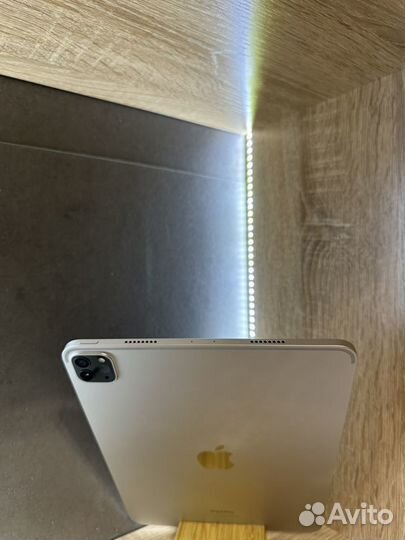 iPad Pro 11 M2 2022 128Gb Silver, Wi-Fi. 96 аккум