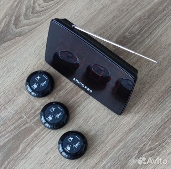 Влагозащищенная кнопка вызова персонала и табло