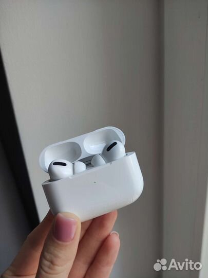 Наушники Airpods PRO с шумоподавлением