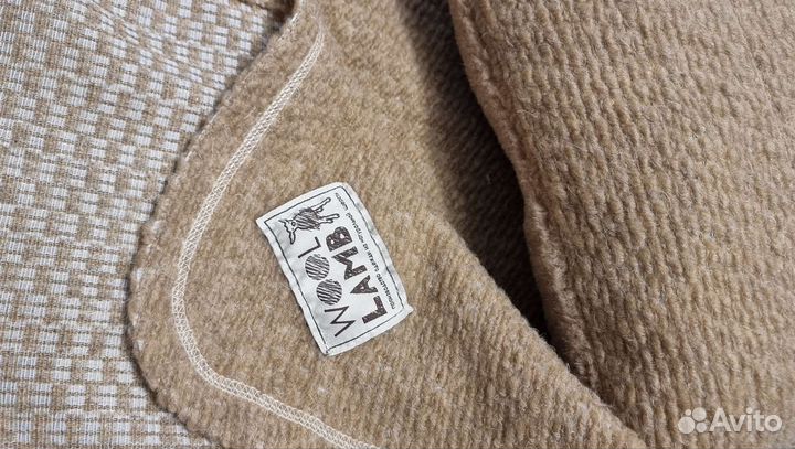 Покрывало и подушка из натуральной шерсти