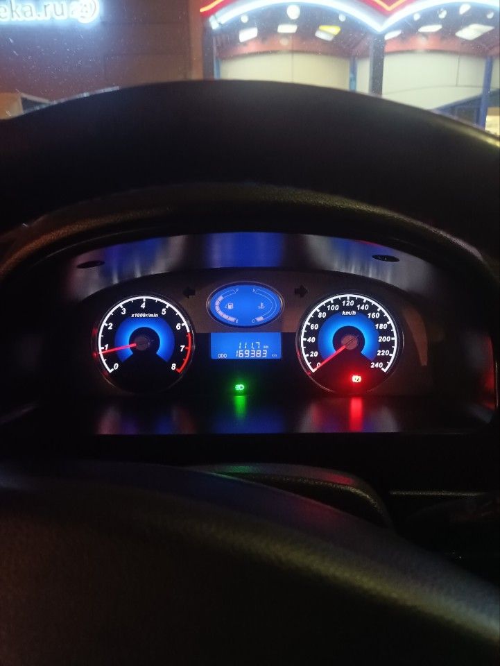 Geely Emgrand EC7: фото владельца
