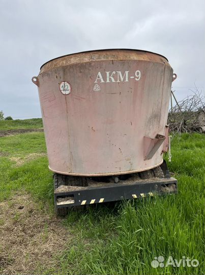 Кормораздатчик Слободской машиностроительный завод АКМ-9, 2016