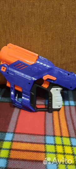 Бластер Nerf с пульками