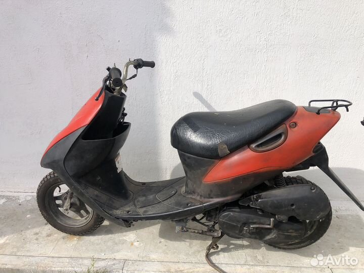 Скутер Suzuki lets 2 new