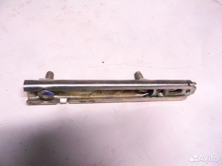 Механизм регулировки ремня безопасности Sandero 20