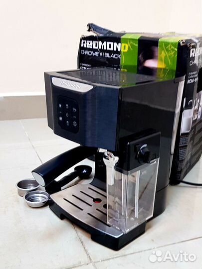 Новая кофеварка Redmond