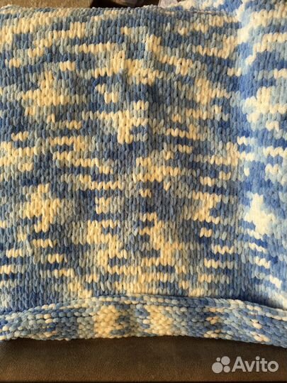 Комплект, пледик и декоративная подушка «Пончик»