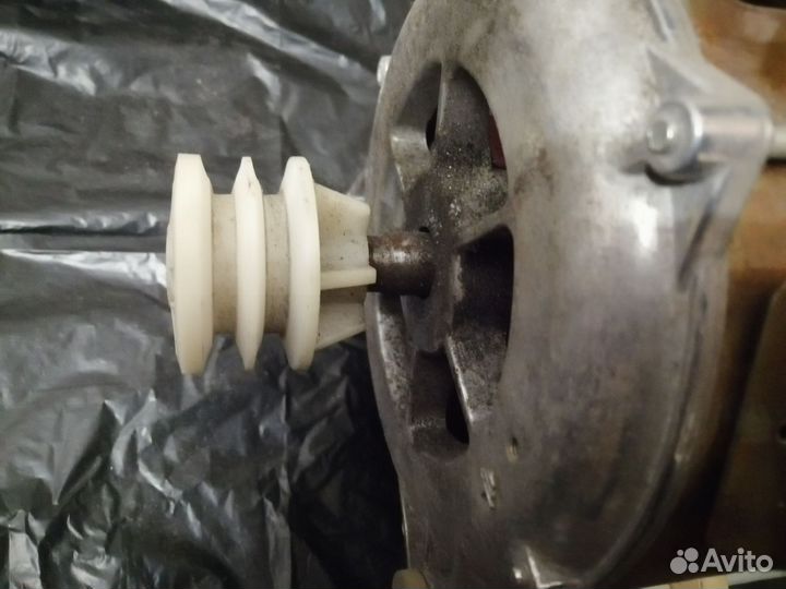 Электродвигатель от стиральной машины